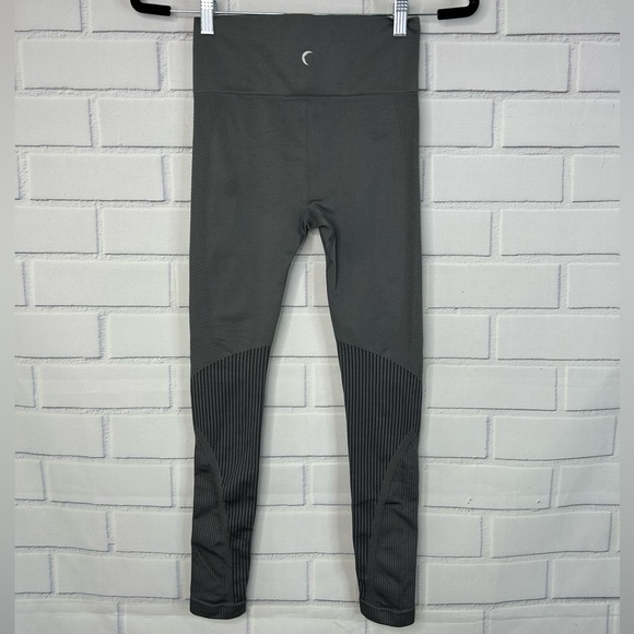 Zyia Active Grey Grid Performance Hi Rise Legging size small - Picture 5 of 7